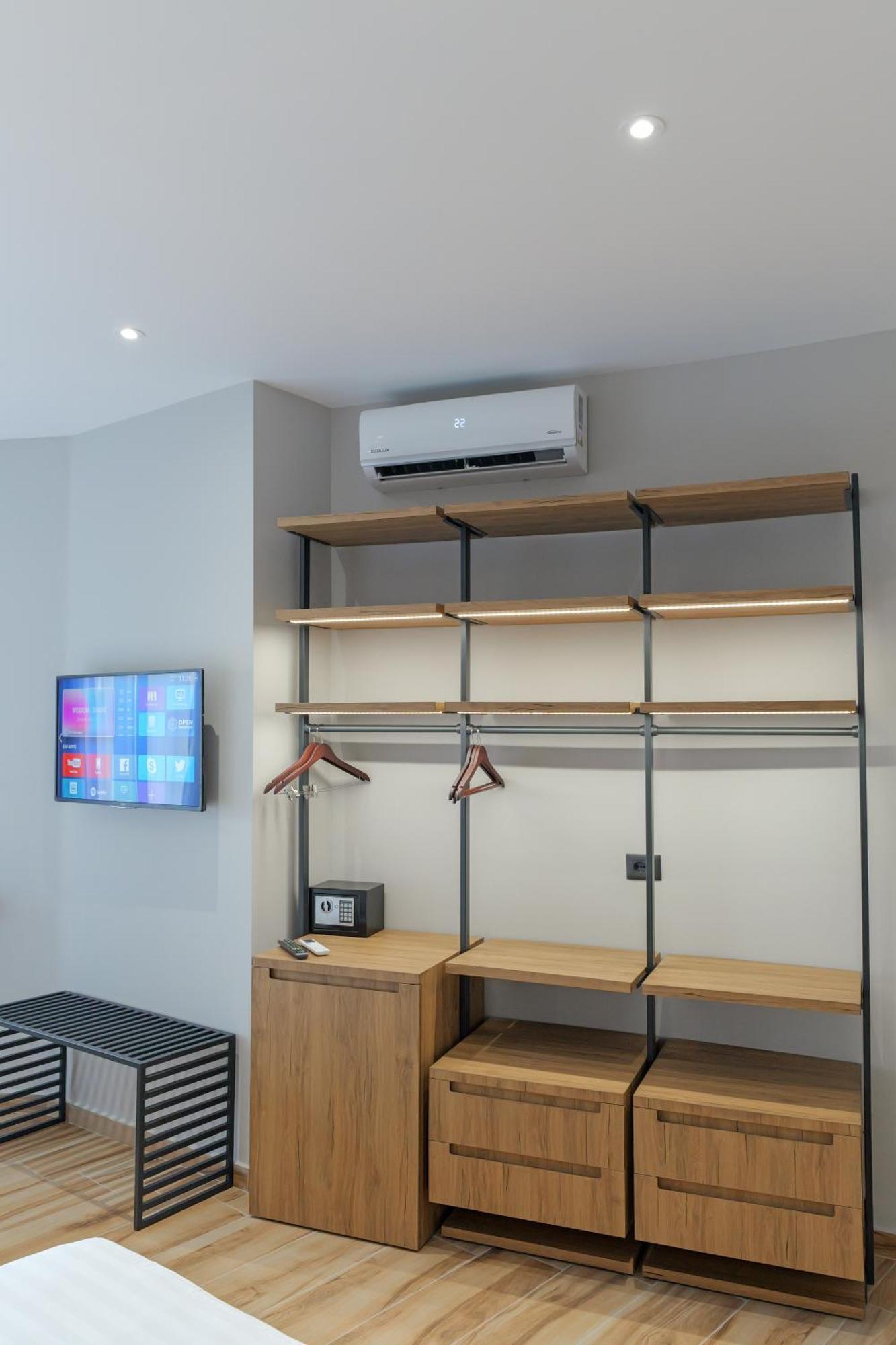 Hotel Kroi Ksamil Bagian luar foto